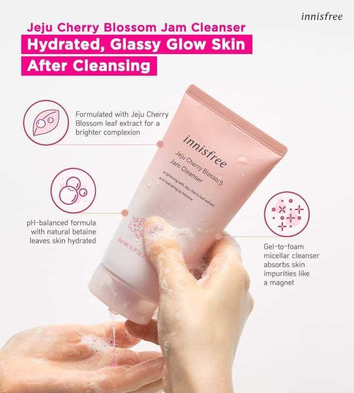 Innisfree Jeju Cherry Blossom Jam Cleanser 150ml